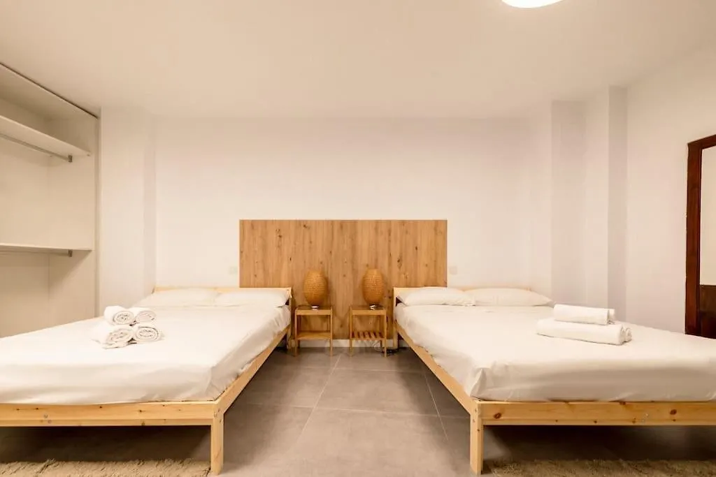 Feriehus Eden Rentals La Laguna Heritage Residence