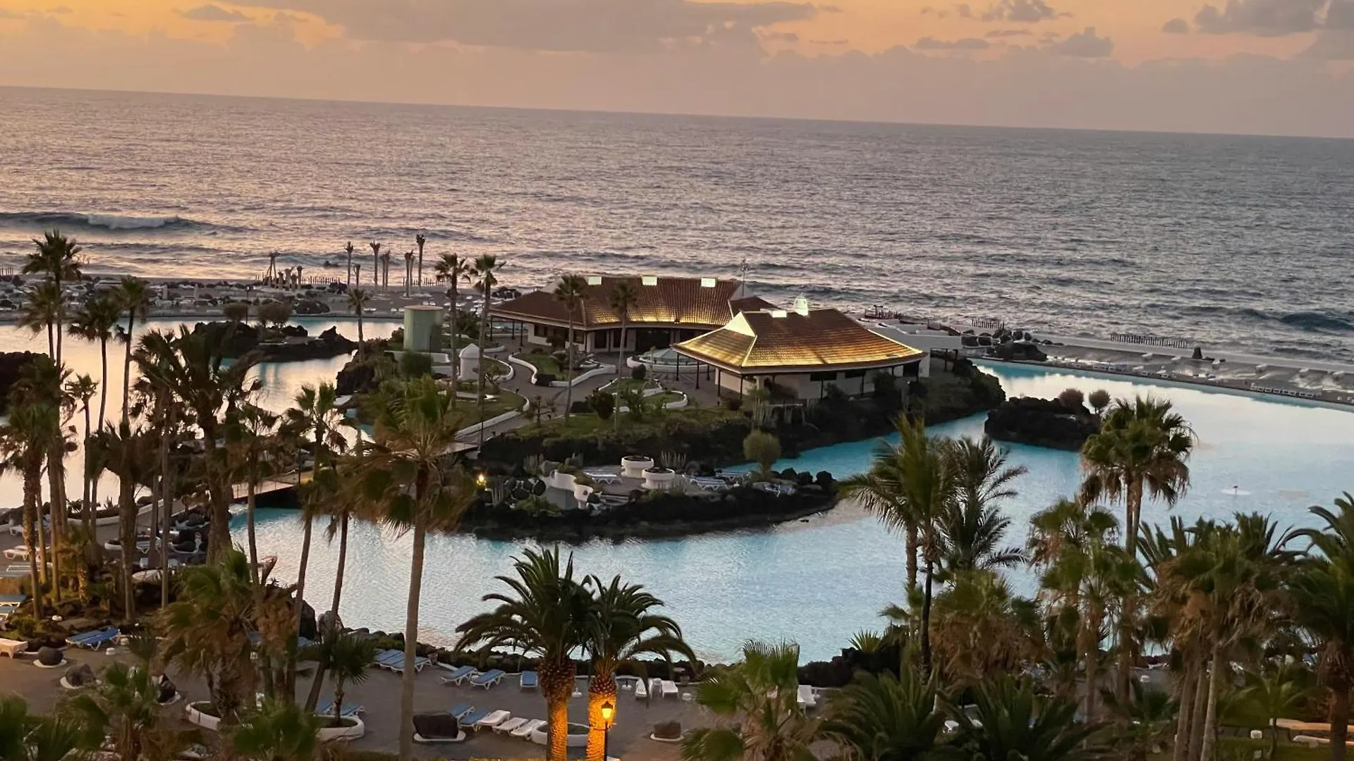 Feriehus Eden Rentals La Laguna Heritage Residence